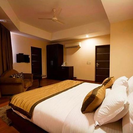 Hotel Shiva International Near By Igi Airport Νέο Δελχί Εξωτερικό φωτογραφία