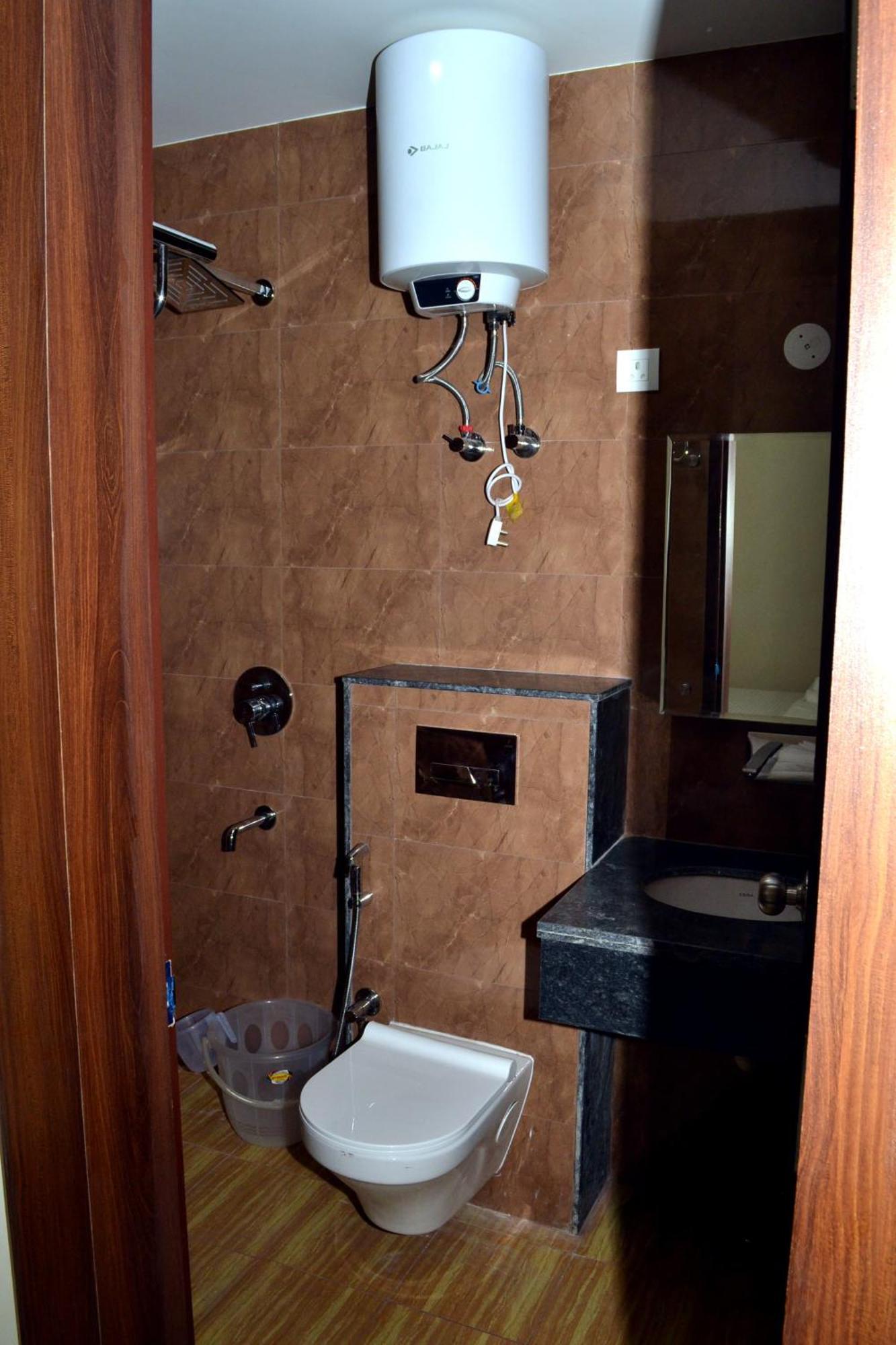 Hotel Shiva International Near By Igi Airport Νέο Δελχί Εξωτερικό φωτογραφία